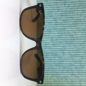 Ray ban New Wayfarer sunglasses in tortoise